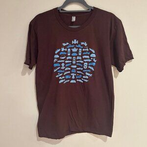 American Apparel Men’s Brown Blue Graphic Automobile Crewneck T-Shirt Large
